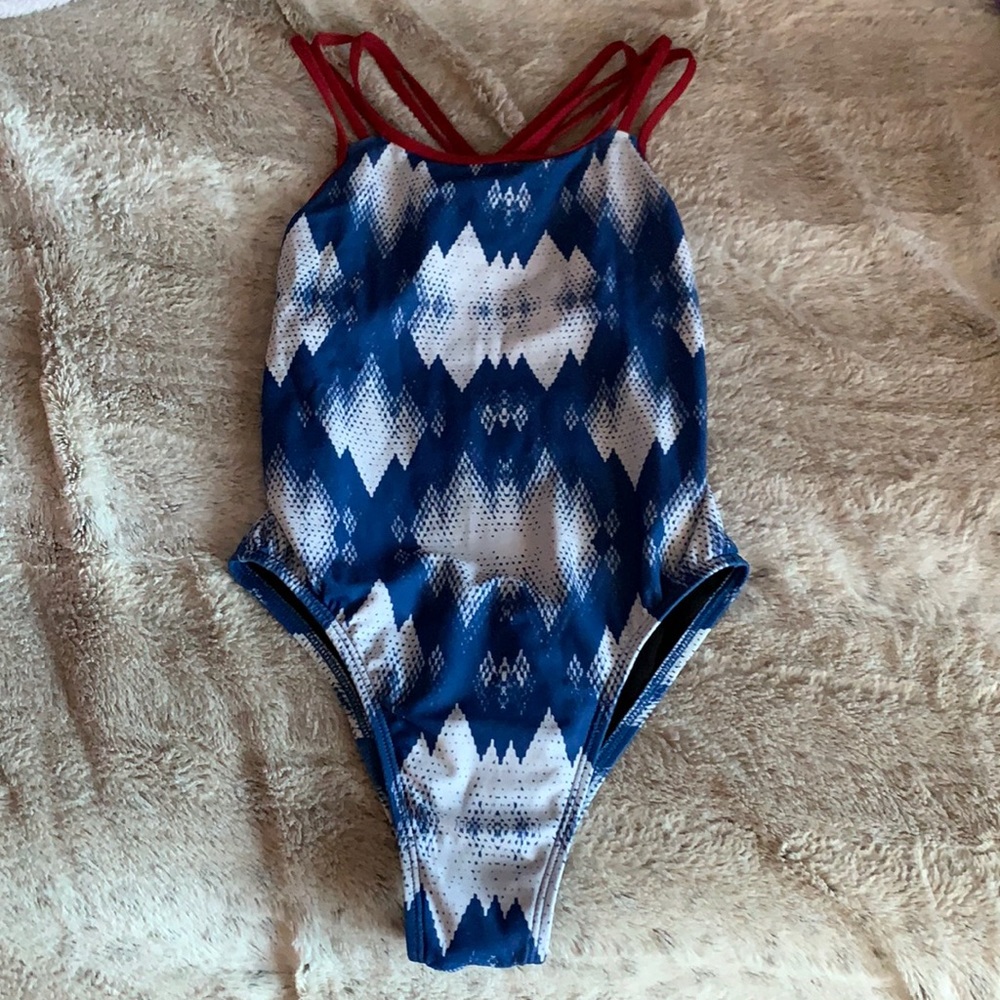 Jolyn 3 strap onesie size 28